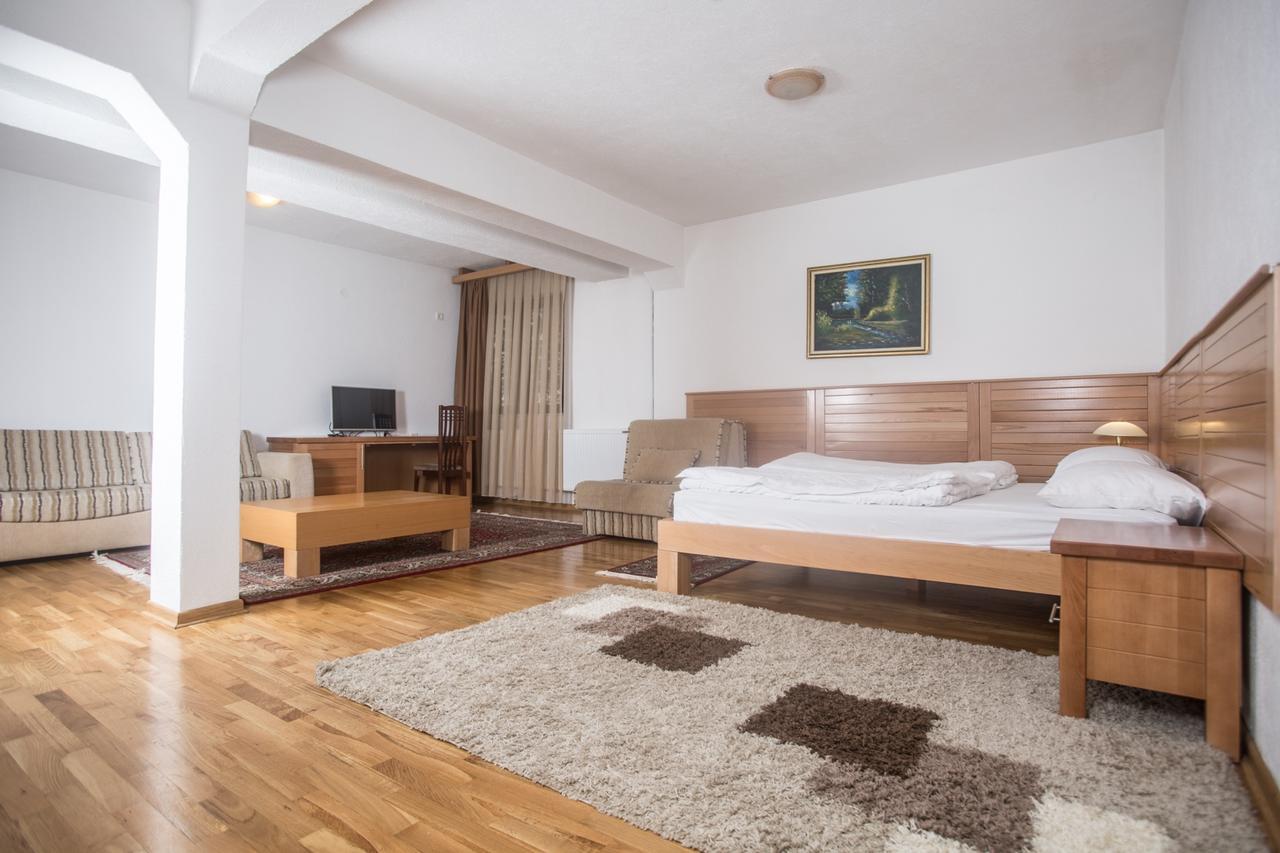 Hotel Borici Sjenica Ngoại thất bức ảnh